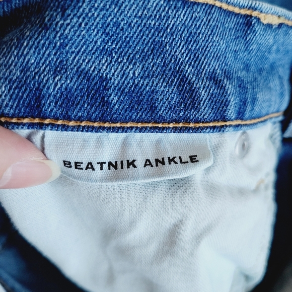 SLVRLAKE Beatnik Ankle Jeans in Forever Blue - Picture 9 of 15